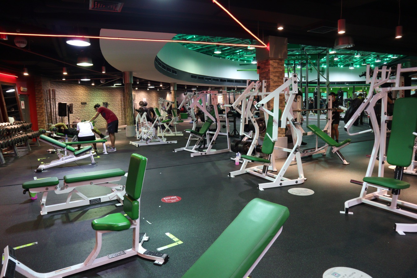 gym in abu dhabi